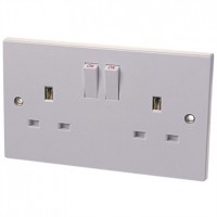 2 Gang 13a Switch Socket